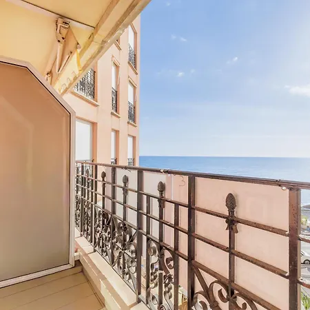 Victoria Bilocale Centro Citta E Vista Mare 芒通