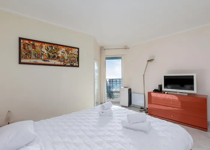 Victoria Bilocale Centro Citta E Vista Mare Апартаменти *